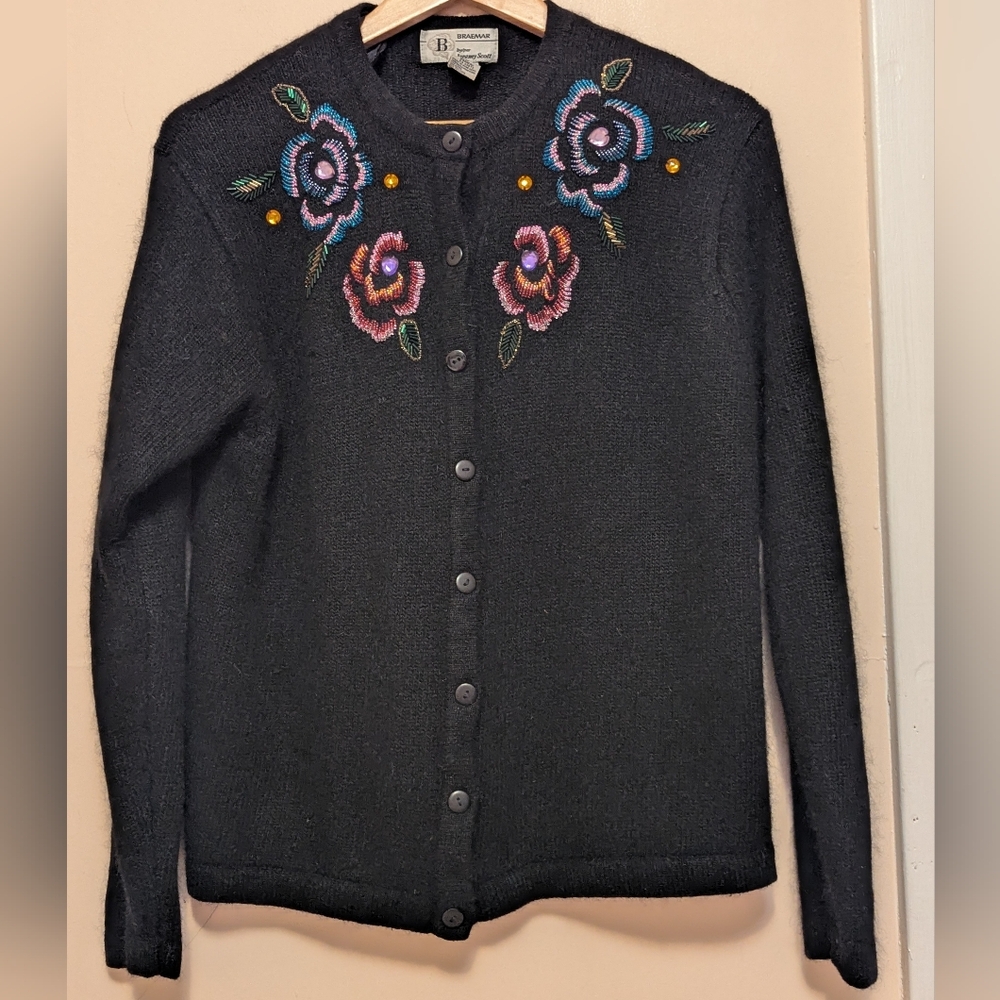 Vintage Black Knit Silk Angora Blend Sweater Cardigan Beaded Flowers Large - Picture 11 of 14